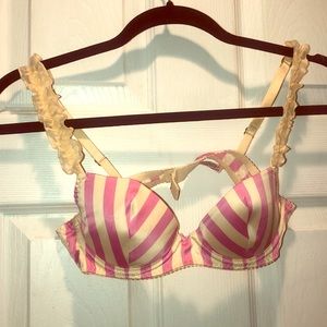 Like new! VS Sexy Pink strip padded bra